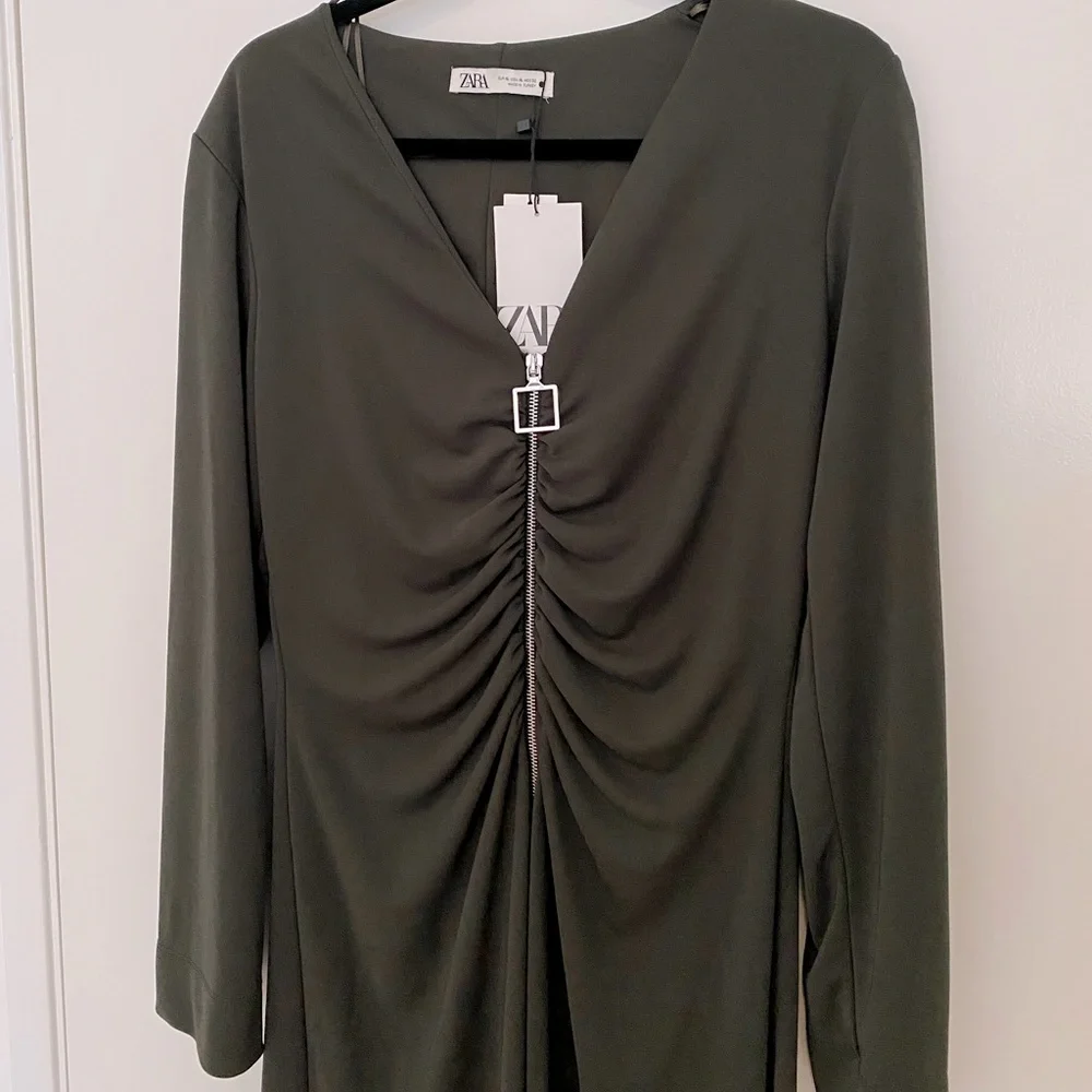 New! Zara Zippered Long Green Dress - Picture 4 of 7